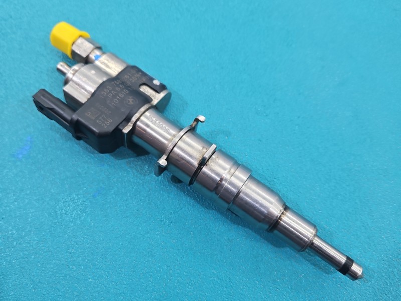 Wtryskiwacz BMW E87 13537585261, 7585261 2.0 wiel