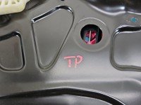 Podnośnik tył prawy Vw Passat B7 3AA959704A, 3AA959794 sedan