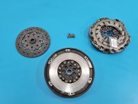 Dwumasa Koło dwumasowe MERCEDES W176 A0262501001, 123109110R 1.5 CDI