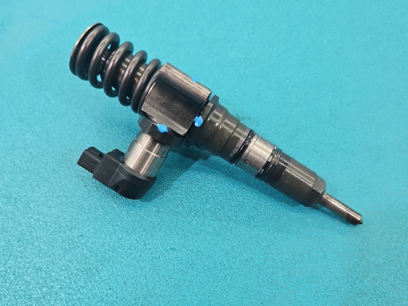 testowany Pompowtryskiwacz 03G130073S 2.0 tdi