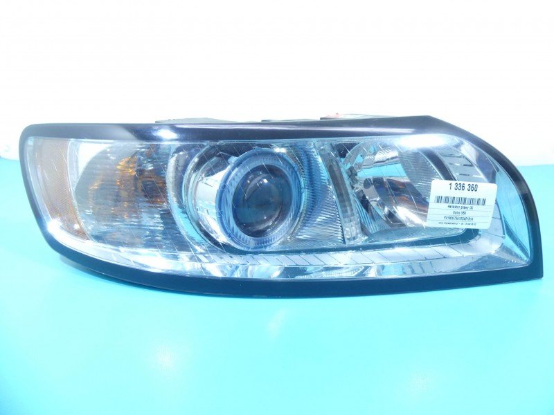 Reflektor prawy lampa przód Volvo V50 S40 II EUROPA