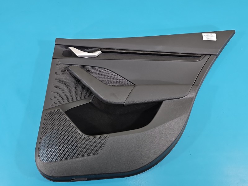 Tapicerka drzwi tył prawa boczek Skoda Octavia IV 5E7867212