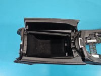 Podłokietnik TUNEL Mercedes W213 A105852206C EUROPA
