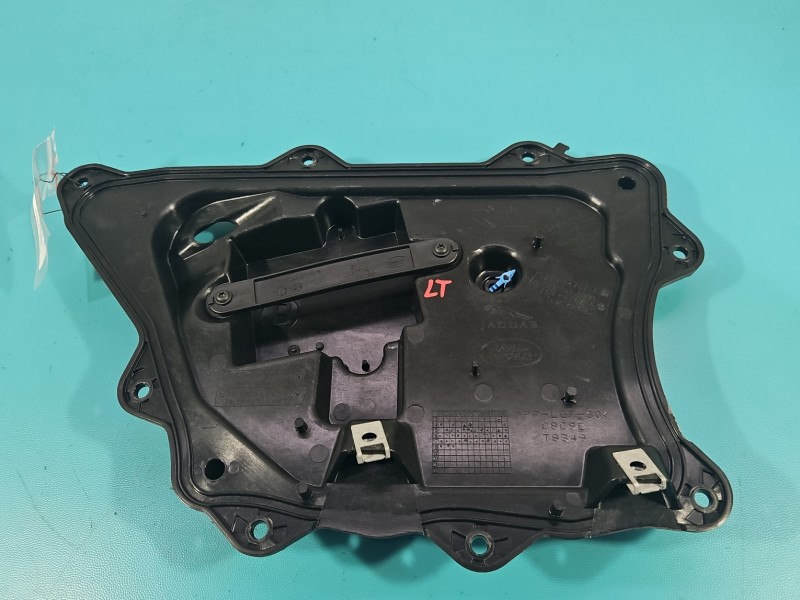 Osłona ZAŚLEPKA PLASTIK Jaguar F-Pace 16- GX73-24767-A, GX63-24767-A