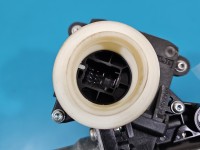 Podnośnik przód lewy SZYBY WINDA 85720-0D360, 85702-02020 Toyota Yaris III Waga produktu z opakowaniem jednostkowym: 3 kg,...