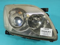 Reflektor prawy lampa przód Toyota Avensis II T25 EUROPA
