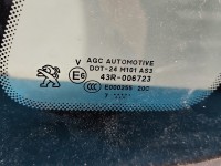 Szyba karoseryjna tył lewa Peugeot 2008 I 13-19 HB