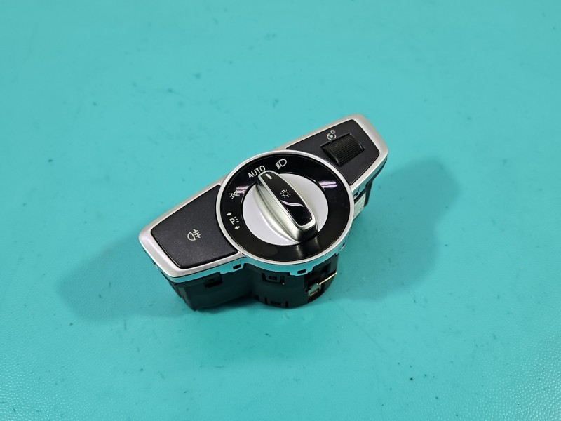 Przełącznik włącznik świateł Mercedes W213 A2229055508
