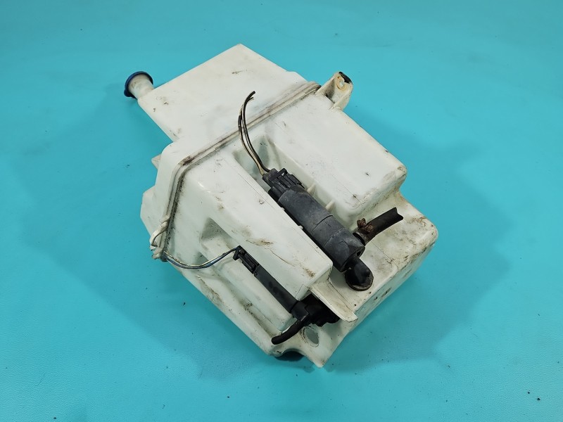 Zbiornik Zbiorniczek płynu spryskiwacza Toyota Avensis II T25