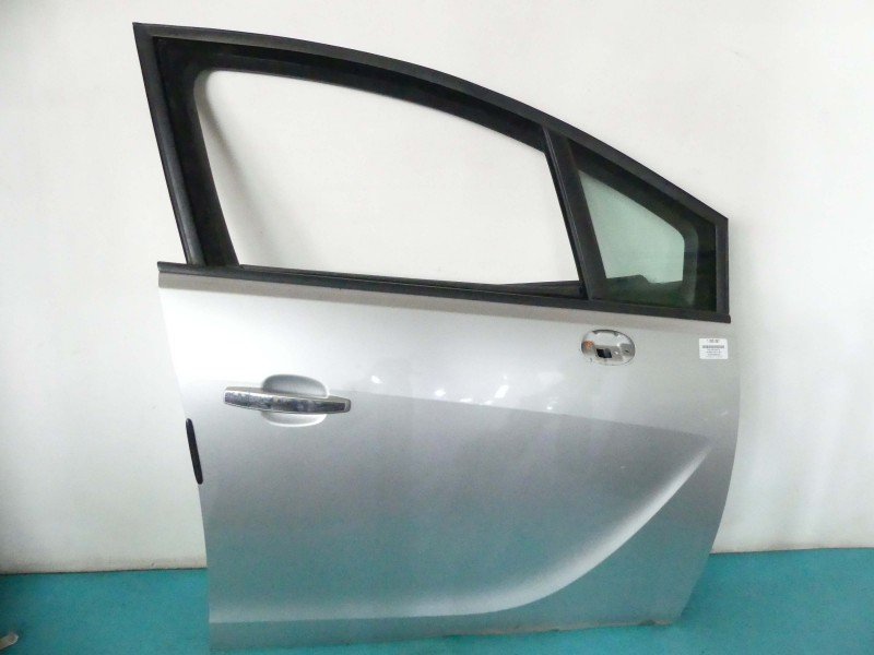 DRZWI PRZÓD PRAWE PASAŻERA Opel Meriva B 5d srebrny
