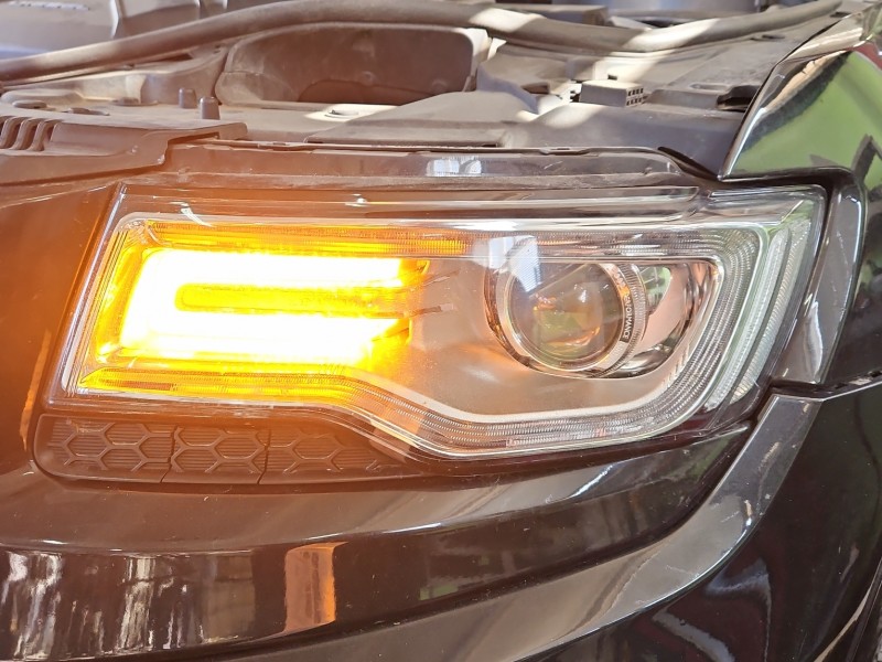Reflektor lewy lampa przód Jeep Grand Cherokee IV WK2 EUROPA M167614, 68111035AG