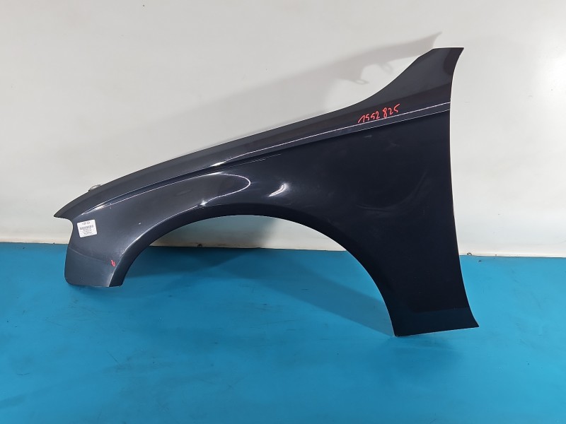 Błotnik przód lewy AUDI A4 B8 LZ7H