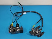 Zamek tył prawy Opel Vivaro drzwi przesuwne 8200004828, 8200008463