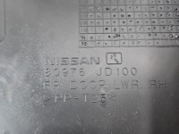 Tapicerka drzwi przód prawa boczek Nissan Qashqai I J10 06-13 80976-JD100