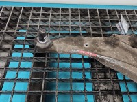 Wahacz przód lewy Opel Astra IV J przedni