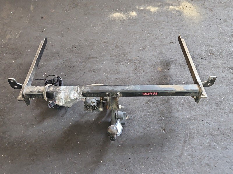 Hak holowniczy Honda HR-V II 13-18 Hak holowniczy Honda HR-V II 13-18