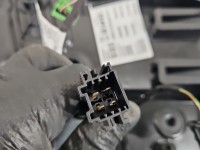 Podnośnik przód lewy MERCEDES W176 A2465404805 5d HB