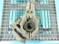 Zwrotnica lewa piasta przód 2.0 td Land rover Discovery Sport 14- L550
