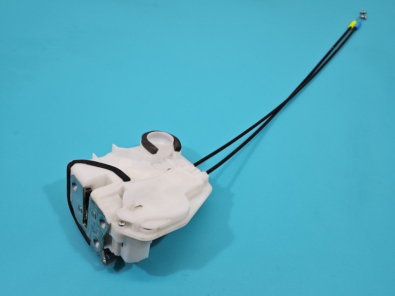 Zamek tył lewy Mitsubishi Outlander III 12- Mitsubishi, HB 5D 2pin