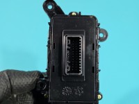 Przełącznik Ogrzewania fotela / kierownicy Kia Niro I 16-22 93310-G5010