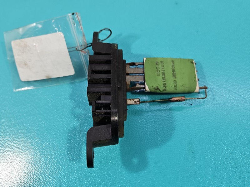 Opornik rezystor Renault Master III 10-24