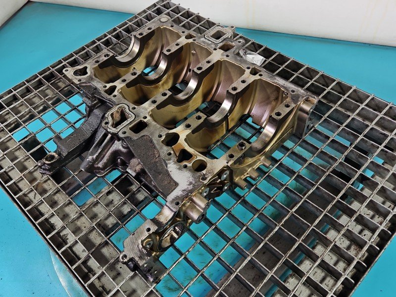 Podstawa pozostale AUDI Q7 I 4L 4.2 V8 FSI (BAR)