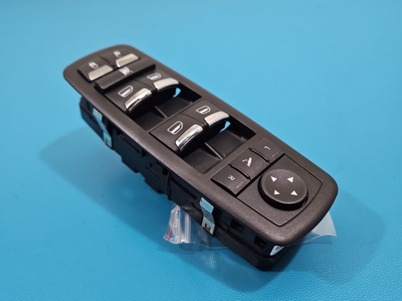 Przełącznik szyb Maserati Quattroporte VI 13- 670025406 Maserati EU