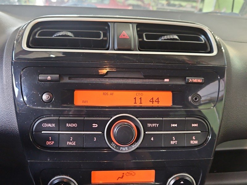 Radio fabryczne Mitsubishi Space Star II 12- 8701A358, 37027037 radioodtwarzacz Radio fabryczne Mitsubishi Space Star II 12- 8701A358, 37027037 radioodtwarzacz