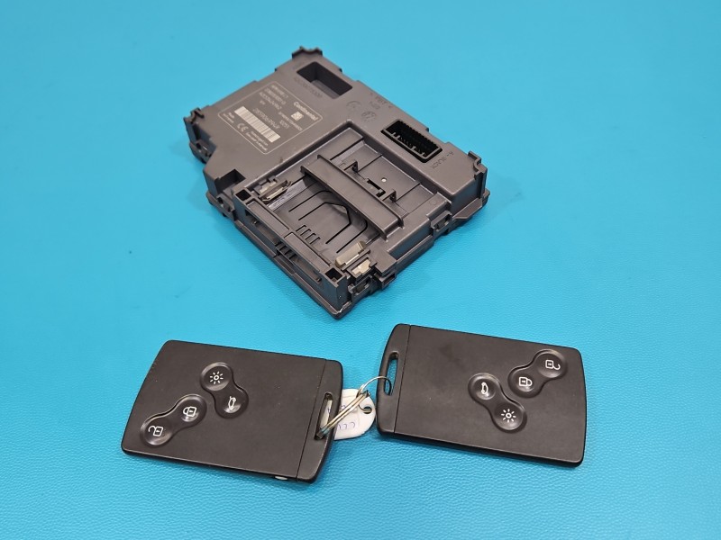 Czytnik kart Renault Clio IV 12-20 S180151001G, 285906994R, A2C53424962