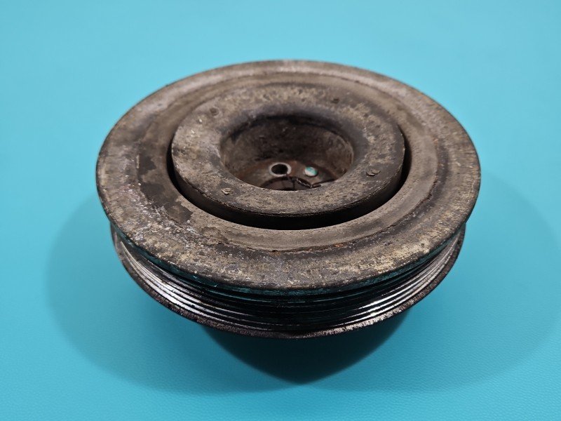 Koło pasowe wału korbowego Opel Zafira B 1.9 cdti