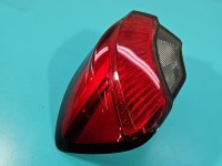 Lampa tył lewa Producent części: FIAT, W BŁOTNIK / KOMBI - HATCHBACK / Z LISTWĄ ŻARÓWKOWĄ Fiat Tipo II 15- HB