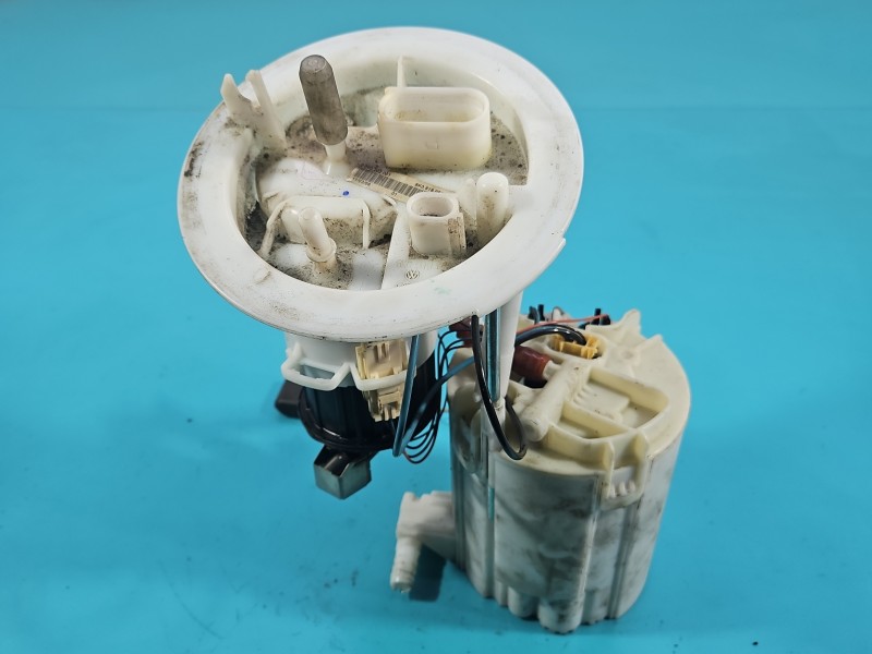 pompka Pompa paliwa AUDI A4 B8 1.8 TFSI CABB 8K0919051M, 0580202001