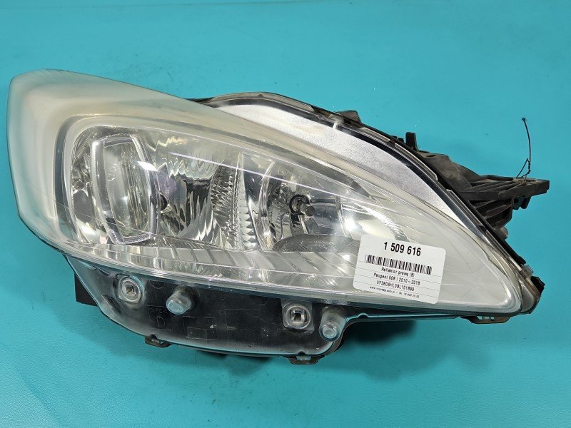 Reflektor prawy lampa przód Peugeot 508 I EUROPA