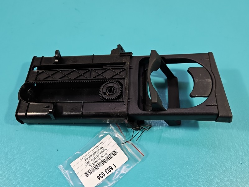 Uchwyt na napoje kubek CUP HOLDER Toyota Auris I 55620-02090
