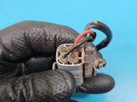 Zamek klapy tył Toyota Rav4 I 94- HB 4pin. Brak nr.