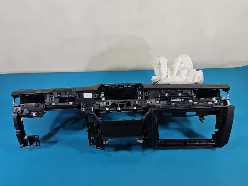 Deska rozdzielcza airbag pasażera kokpit MG3 24-