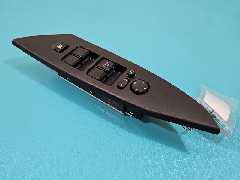 Przełącznik szyb MAZDA 3 II BL 08-13 5AA798EA02 EU
