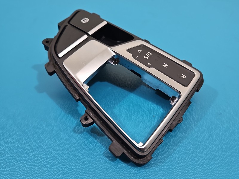 Przełącznik hamulca ręcznego Audi A4 B9 8W1713111C