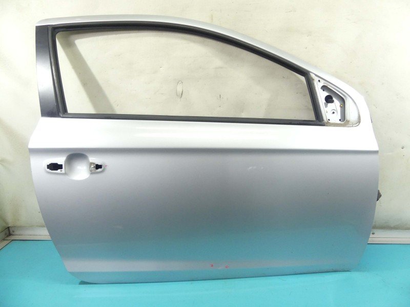 Drzwi przód prawe Hyundai I20 I 08-14 3d srebrny FG Drzwi przód prawe Hyundai I20 I 08-14 3d srebrny FG