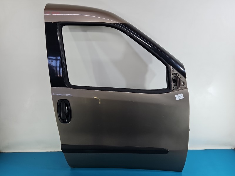 DRZWI PRZÓD PRAWE PASAŻERA Fiat Doblo II 10- 5d 722/A
