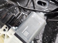 Podnośnik przód prawy SZYBY WINDA A76386-111 Ford Focus Mk4 2PIN, JX7B-A23200-CD 5d HB