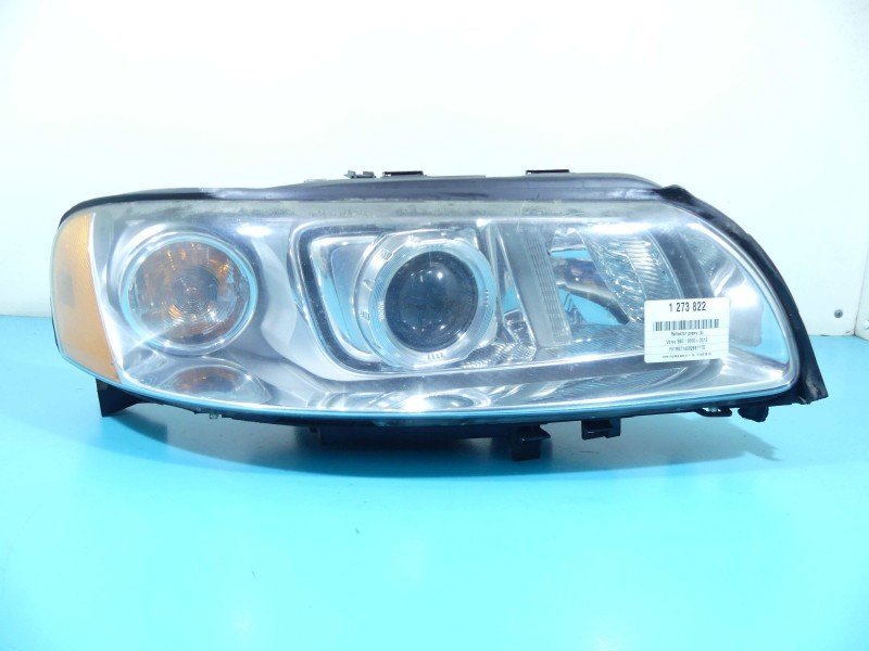 Reflektor prawy lampa przód Volvo S60 I EUROPA