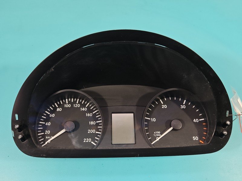 Licznik Mercedes Vito W639 A6399001301 2,2.0 cdi (651900) EUROPA Licznik Mercedes Vito W639 A6399001301 2,2.0 cdi (651900) EUROPA