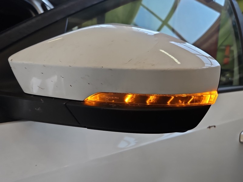 Lusterko lewe Skoda Octavia III malowana, elektryczny, Kod lakieru: LF9E, 9pin .składane elektrycznie odpryski lakieru BIAŁY...