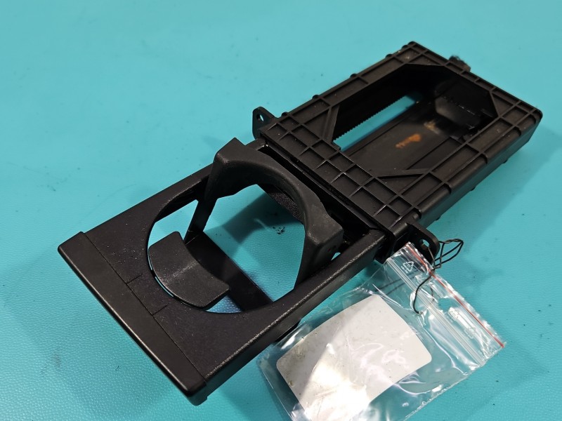 Uchwyt na napoje kubek CUP HOLDER Toyota Avensis II T25 MT3509