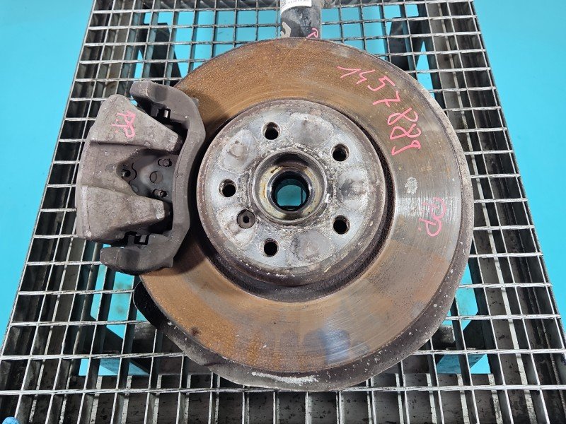 Zwrotnica prawa piasta przód 2.0d BMW X3 G01