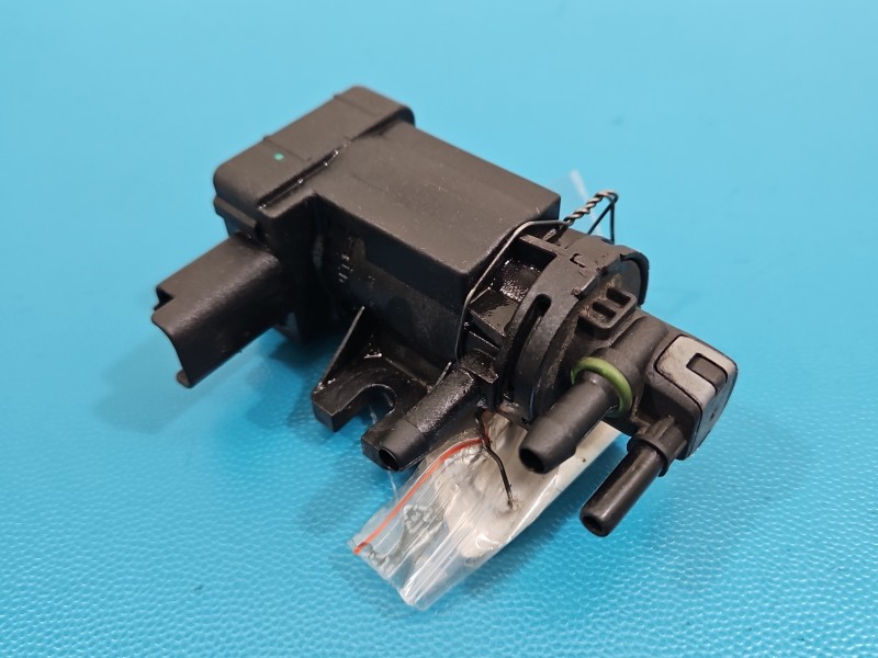 Zawór podciśnienia 9811643880 Peugeot 301 1.6 hdi