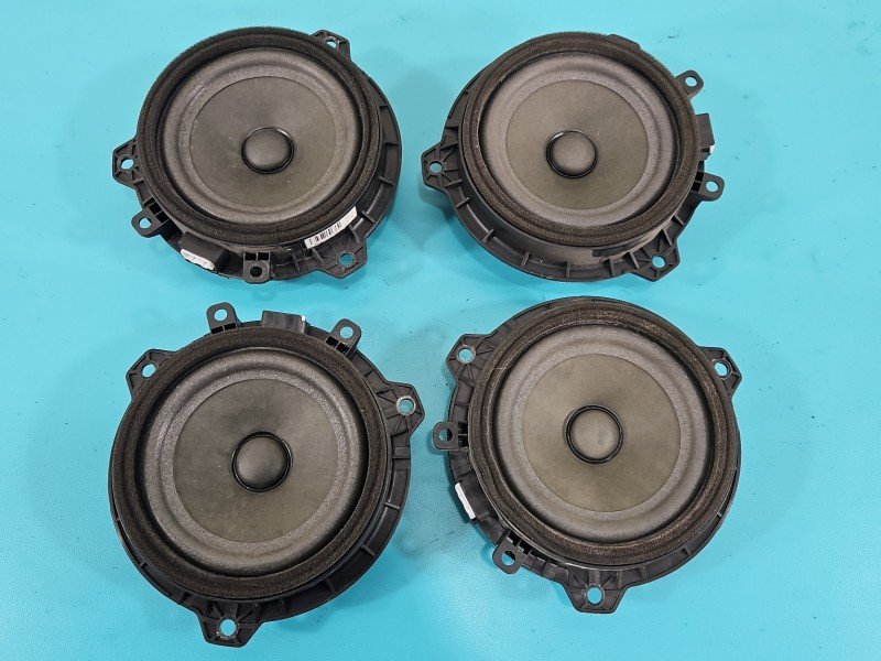 Głośniki komplet Kia Rio IV 16-23 AB71221, AB71222 Głośniki komplet Kia Rio IV 16-23 AB71221, AB71222
