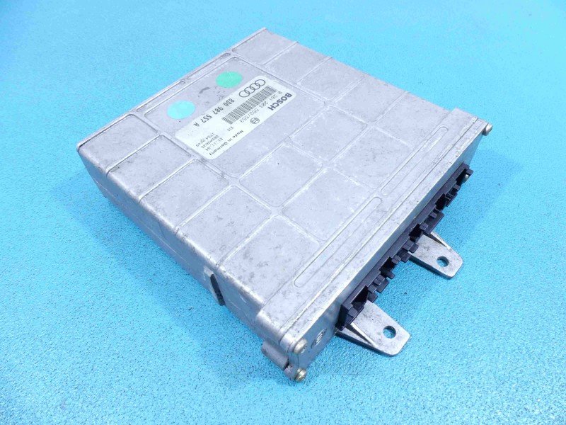 Komputer Sterownik silnika Audi A4 B5 1.8 20v ADR 8D0907557A, 0261203552