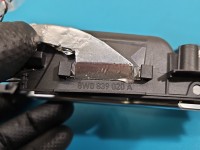 Klamka wewnętrzna tył prawa Audi A4 B9 8W0839020A